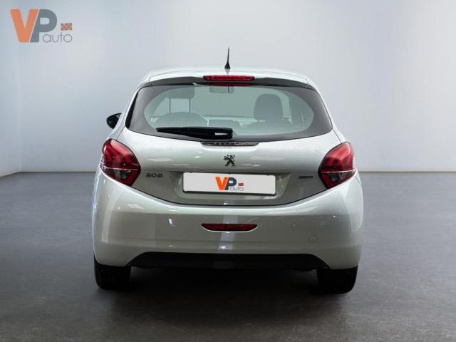 Peugeot 208 image 2