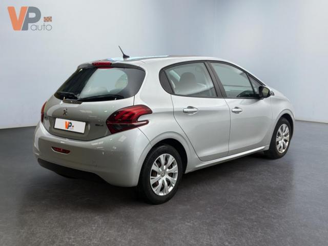 Peugeot 208 image 3