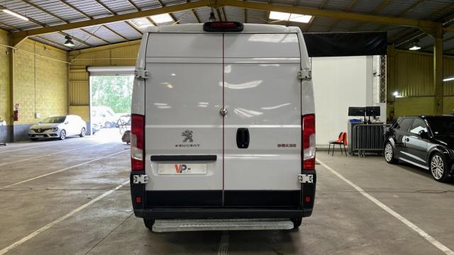 Peugeot Boxer image 1