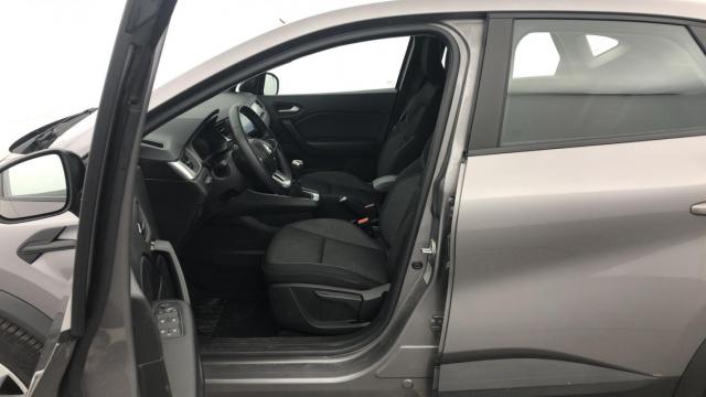 Renault Captur image 2