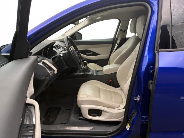 Jaguar E-Pace image 3