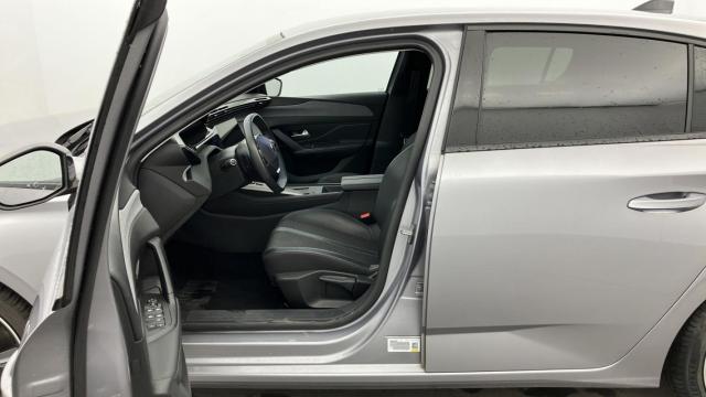 Peugeot 308 image 2