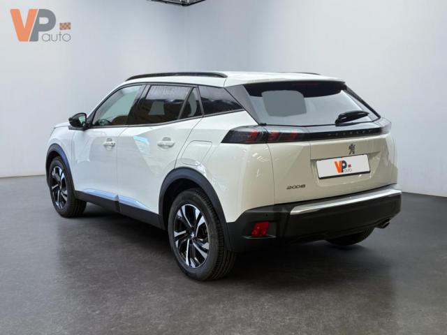 Peugeot 2008 image 2