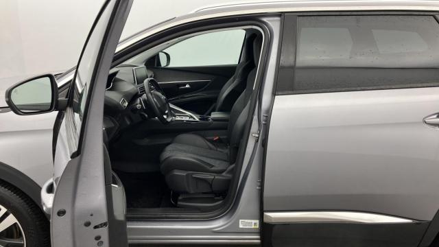 Peugeot 5008 image 7