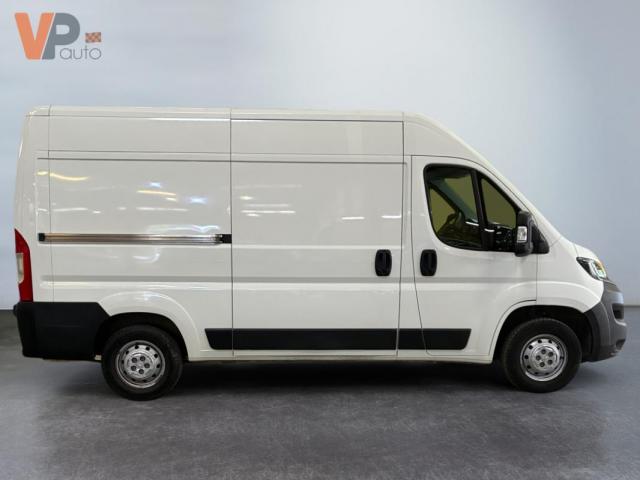 Peugeot Boxer image 2