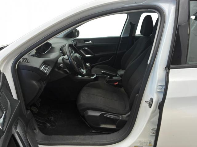 Peugeot 308 image 6