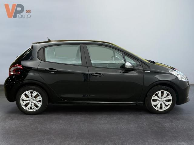 Peugeot 208 image 7