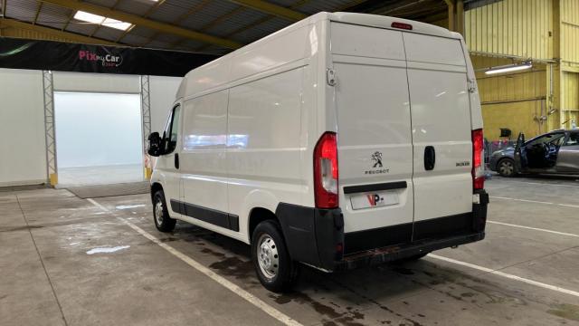 Peugeot Boxer image 3