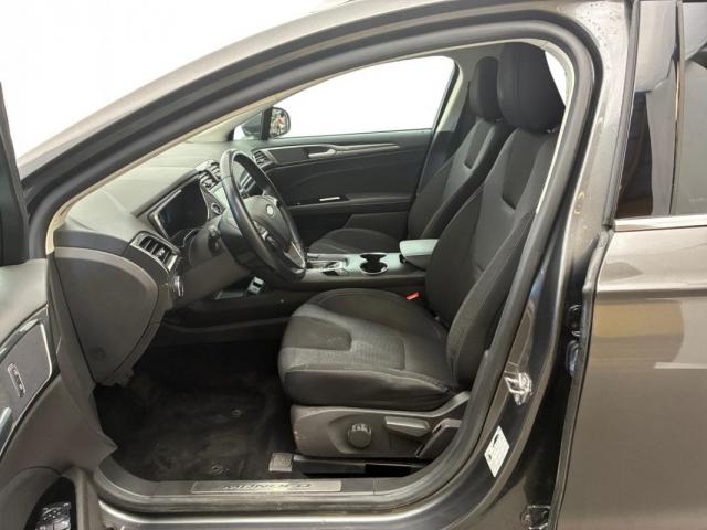 Ford Mondeo image 2