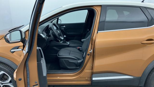 Renault Captur image 8
