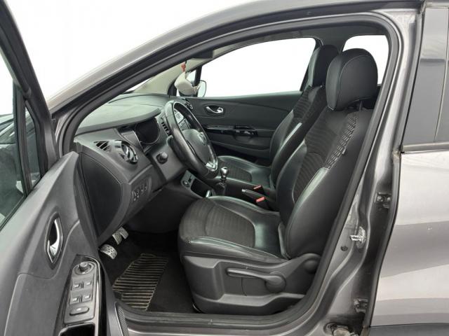Renault Captur image 2