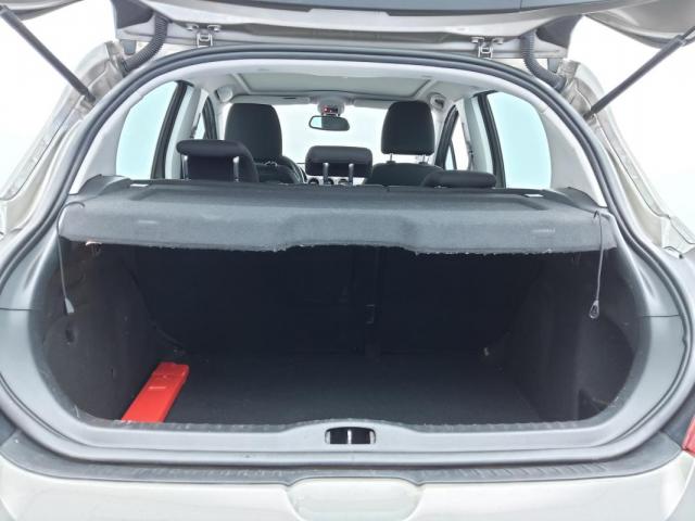 Peugeot 308 image 2
