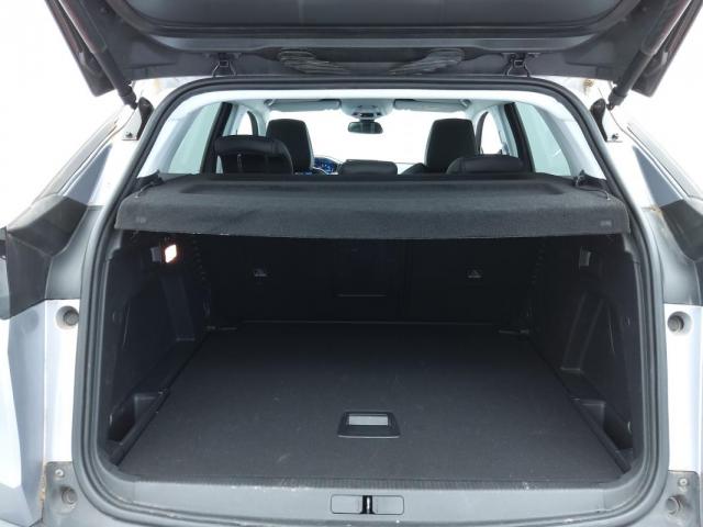 Peugeot 3008 image 2