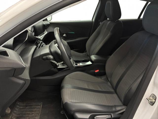 Peugeot 208 image 7