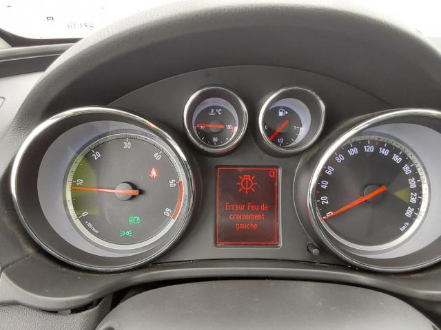 Opel Insignia image 2