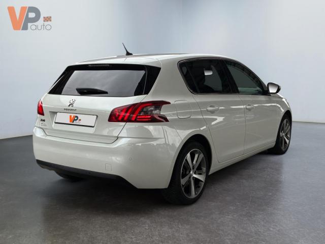 Peugeot 308 image 2
