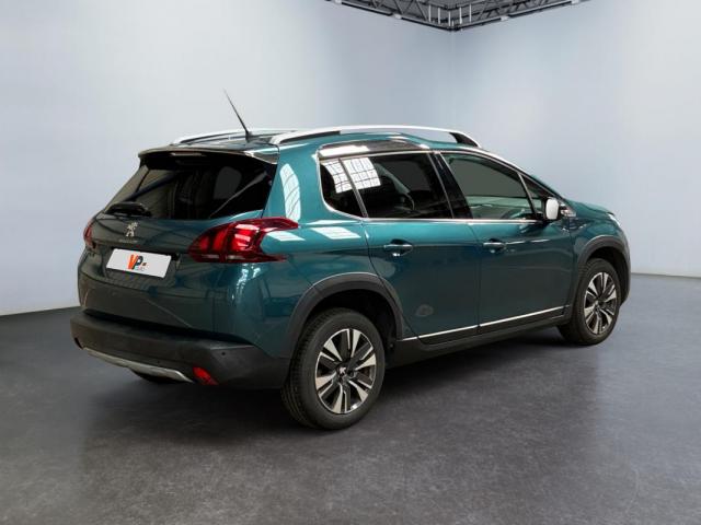 Peugeot 2008 image 2