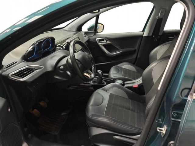 Peugeot 2008 image 6