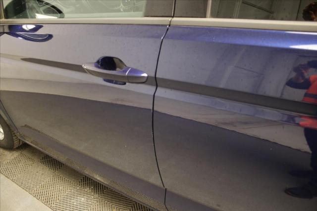 Volkswagen Touran image 1