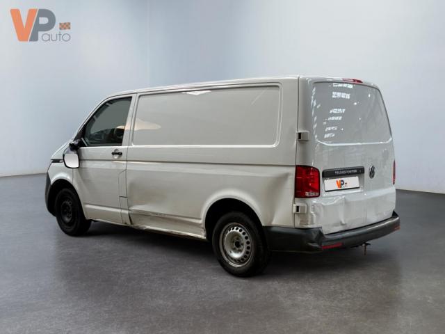 Volkswagen Transporter image 2