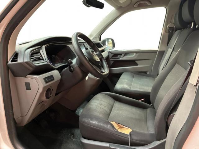 Volkswagen Transporter image 5