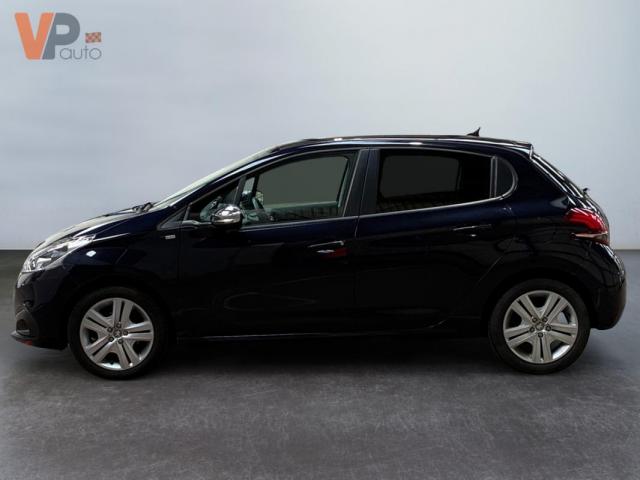Peugeot 208 image 6