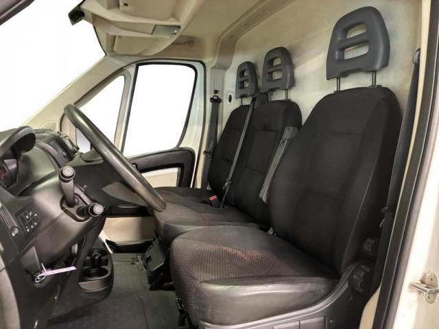 Peugeot Boxer image 3