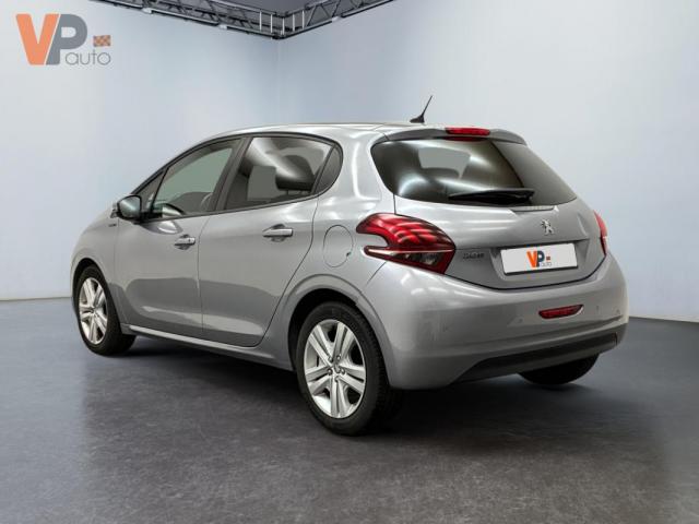 Peugeot 208 image 2