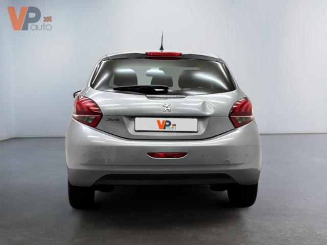 Peugeot 208 image 5