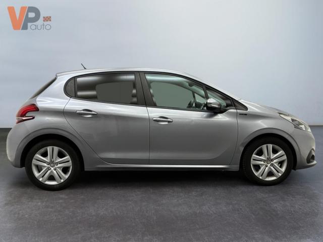 Peugeot 208 image 7