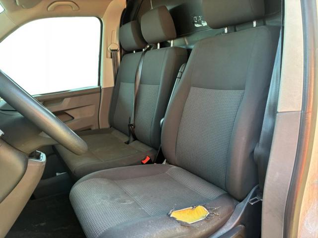 Volkswagen Transporter image 1