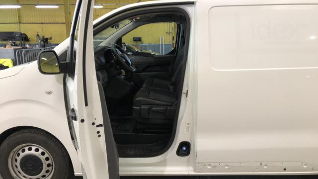 Citroen Jumpy image 8