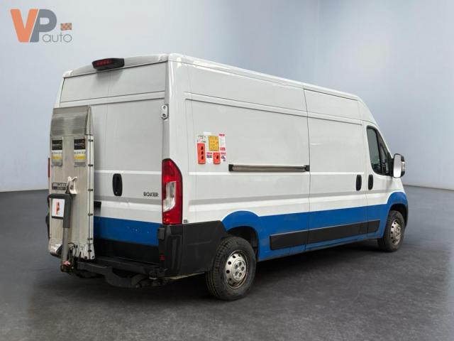 Peugeot Boxer image 2