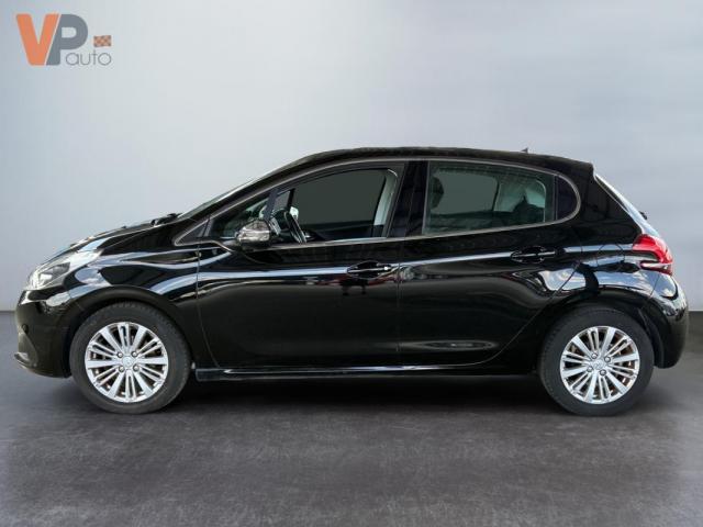 Peugeot 208 image 1