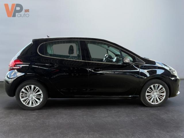 Peugeot 208 image 3