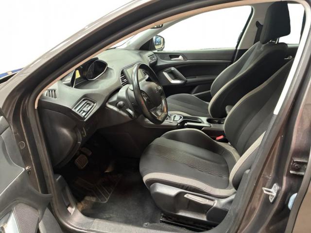 Peugeot 308 image 8