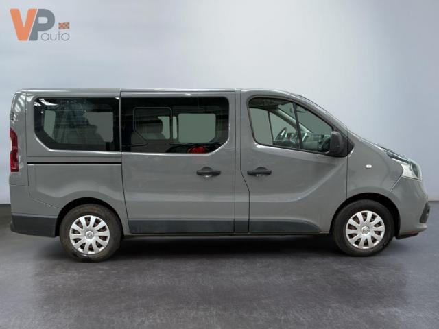 Renault Trafic image 2