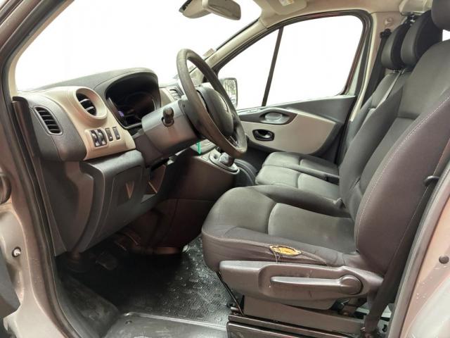 Renault Trafic image 4