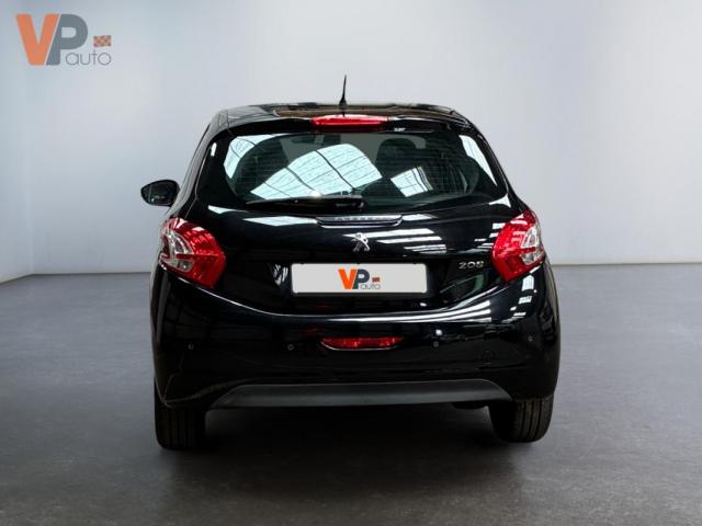 Peugeot 208 image 6
