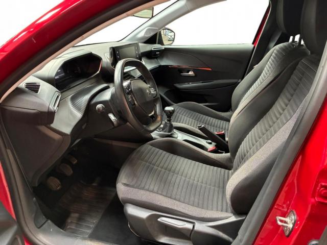 Peugeot 208 image 6