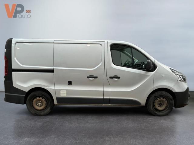 Renault Trafic image 1