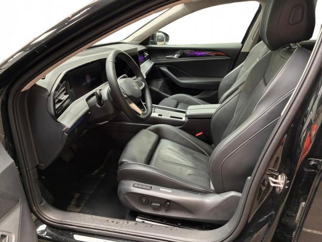 Volkswagen Passat Sw image 1