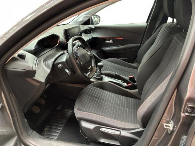 Peugeot 208 image 6