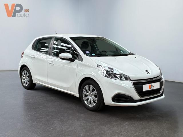 Peugeot 208 image 8