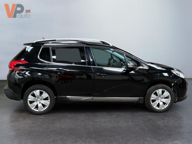 Peugeot 2008 image 8