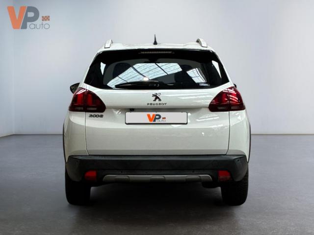 Peugeot 2008 image 1