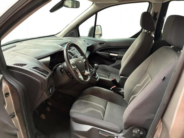 Ford Grand Tourneo Connect image 8
