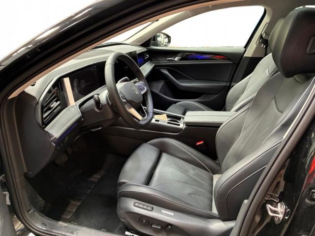 Volkswagen Passat Sw image 2