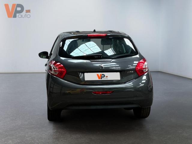 Peugeot 208 image 6