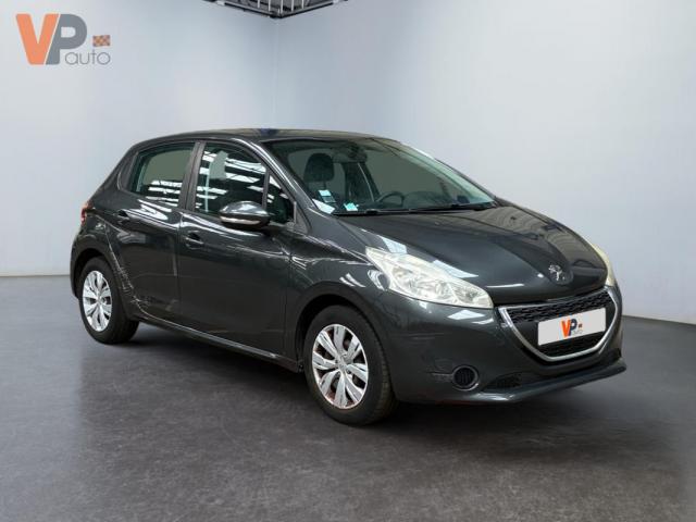 Peugeot 208 image 1